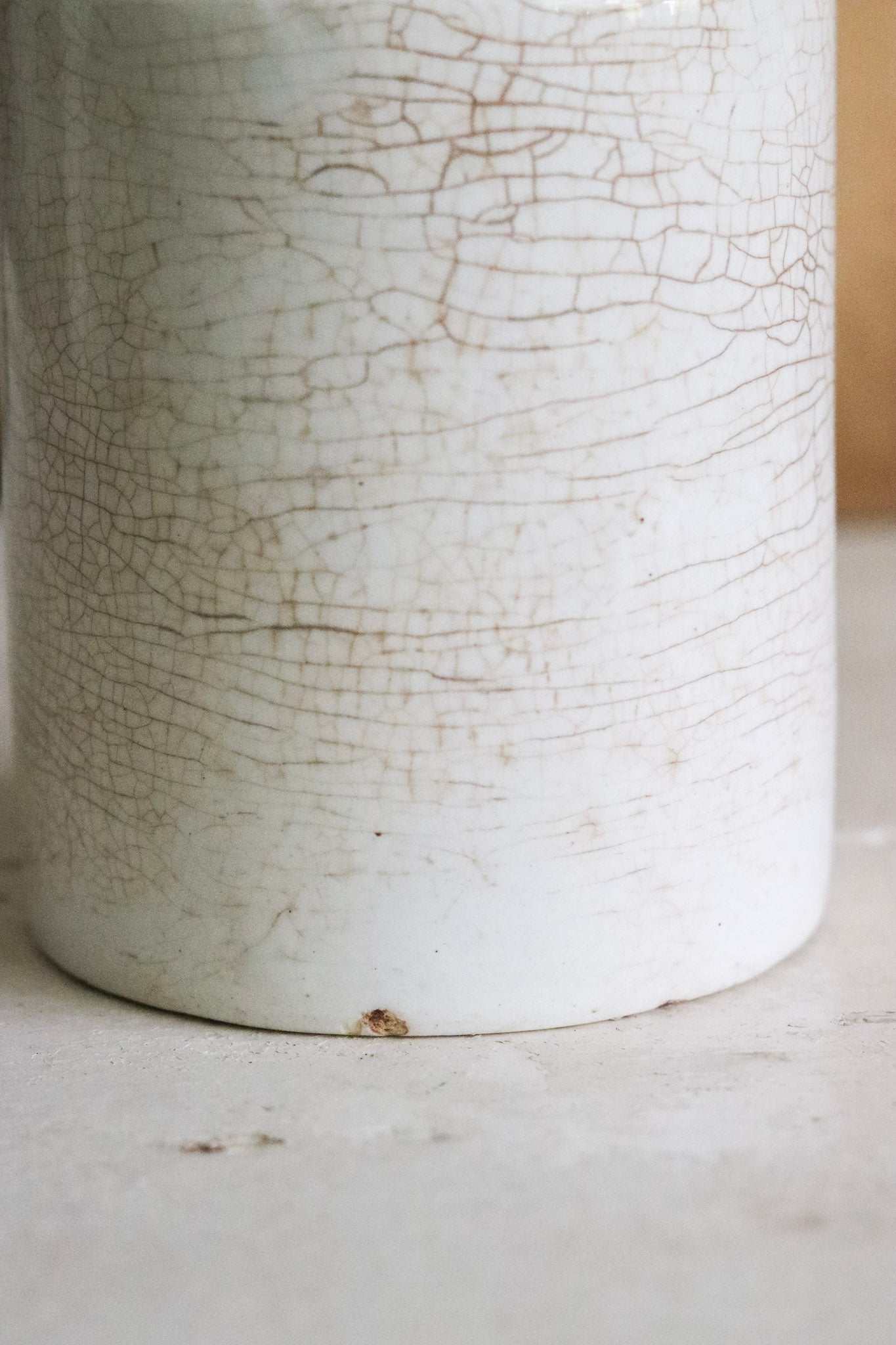 Rare Antique English Maling Pot