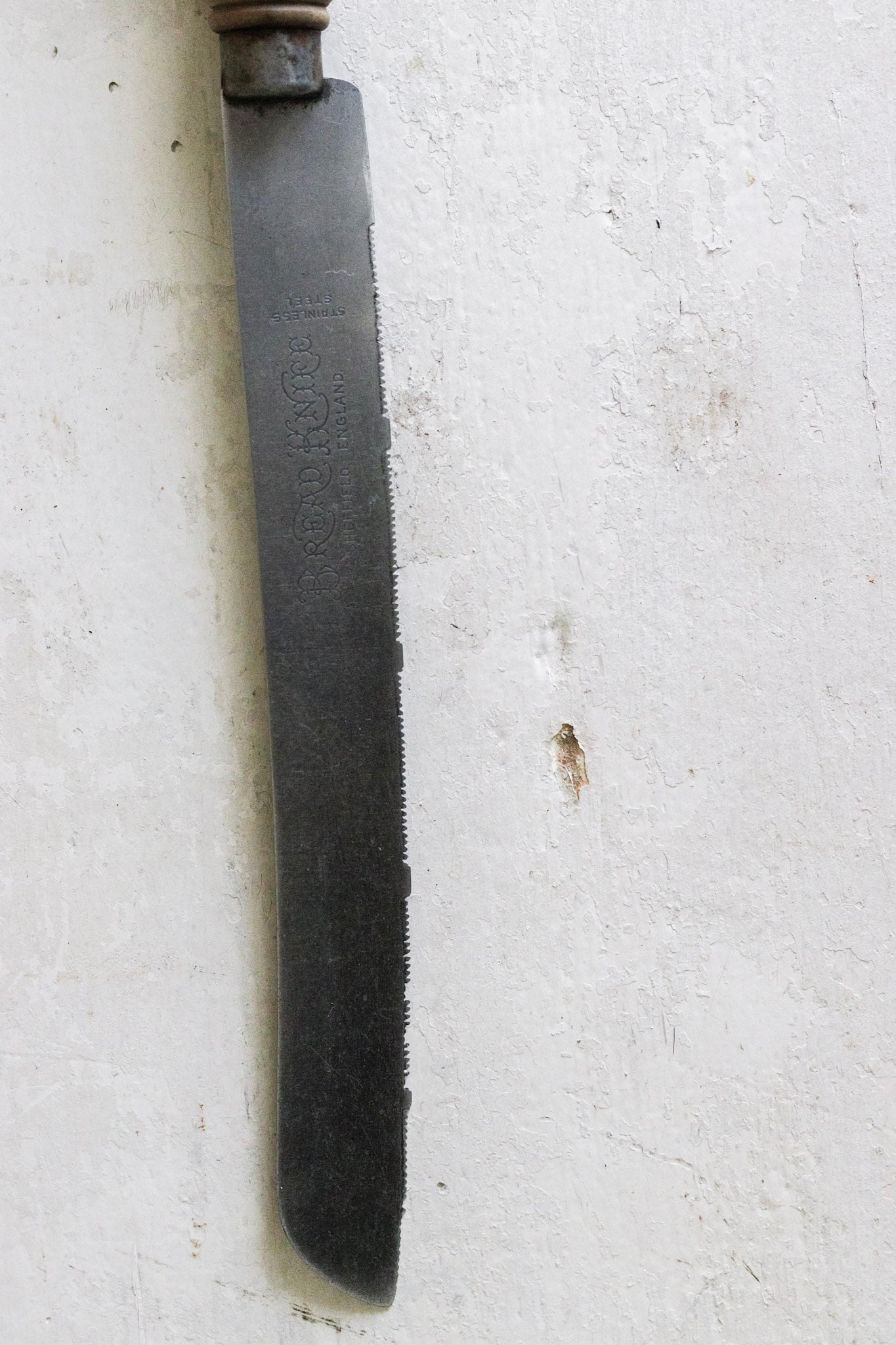 English Carved Bread Knife