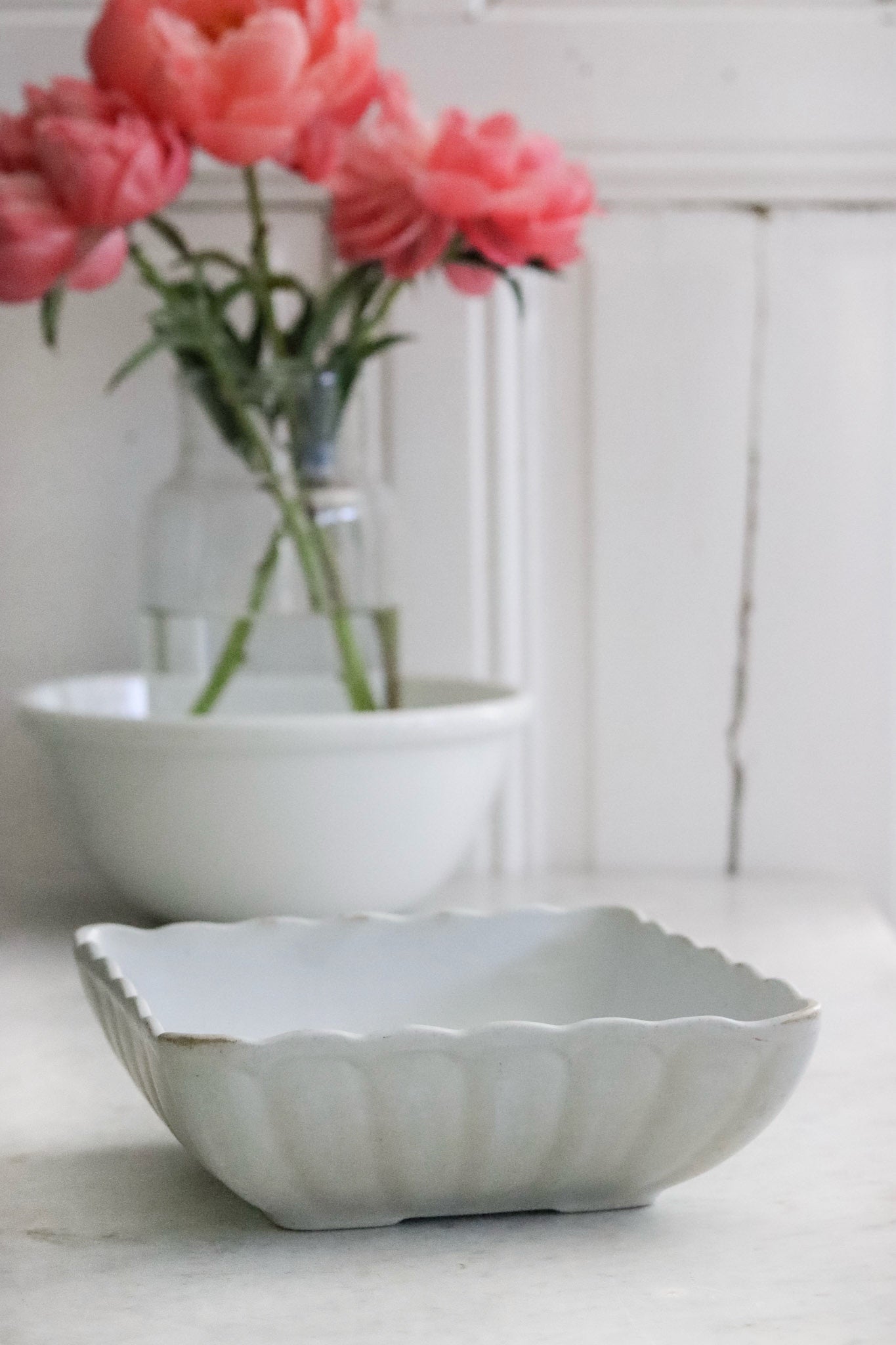 Large Antique Ironstone Ladyfinger Bowl