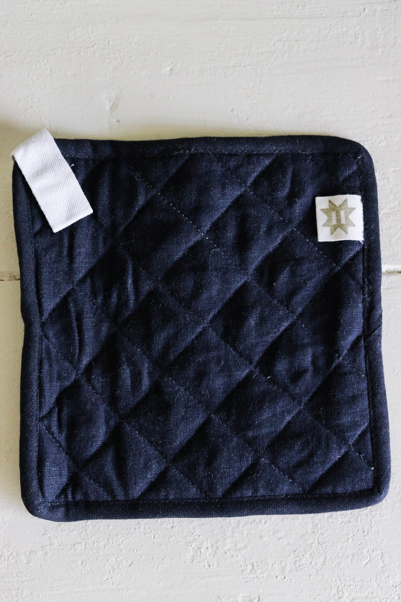 Quilted Linen Oven Mitt + Potholder Set - Navy