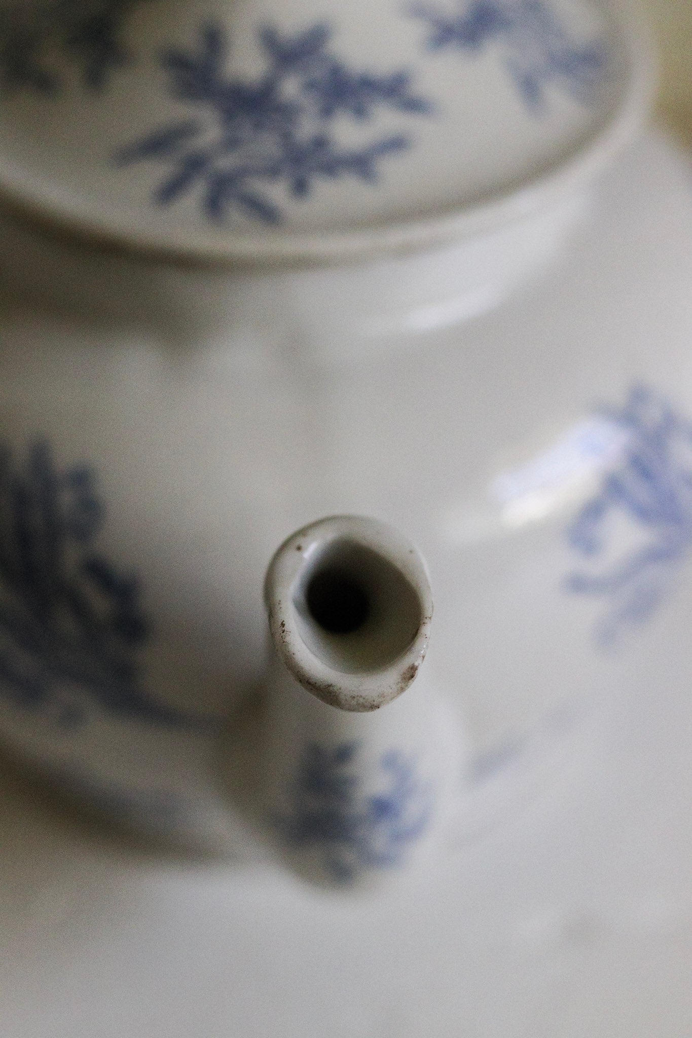 Vintage St Uze Teapot