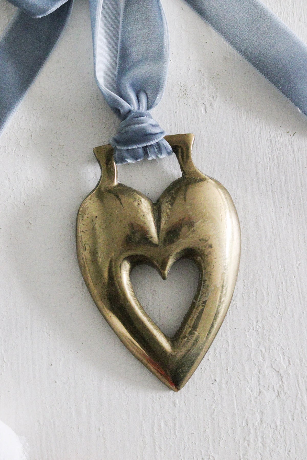 English Horse Brass with Velvet Ribbon - Heart