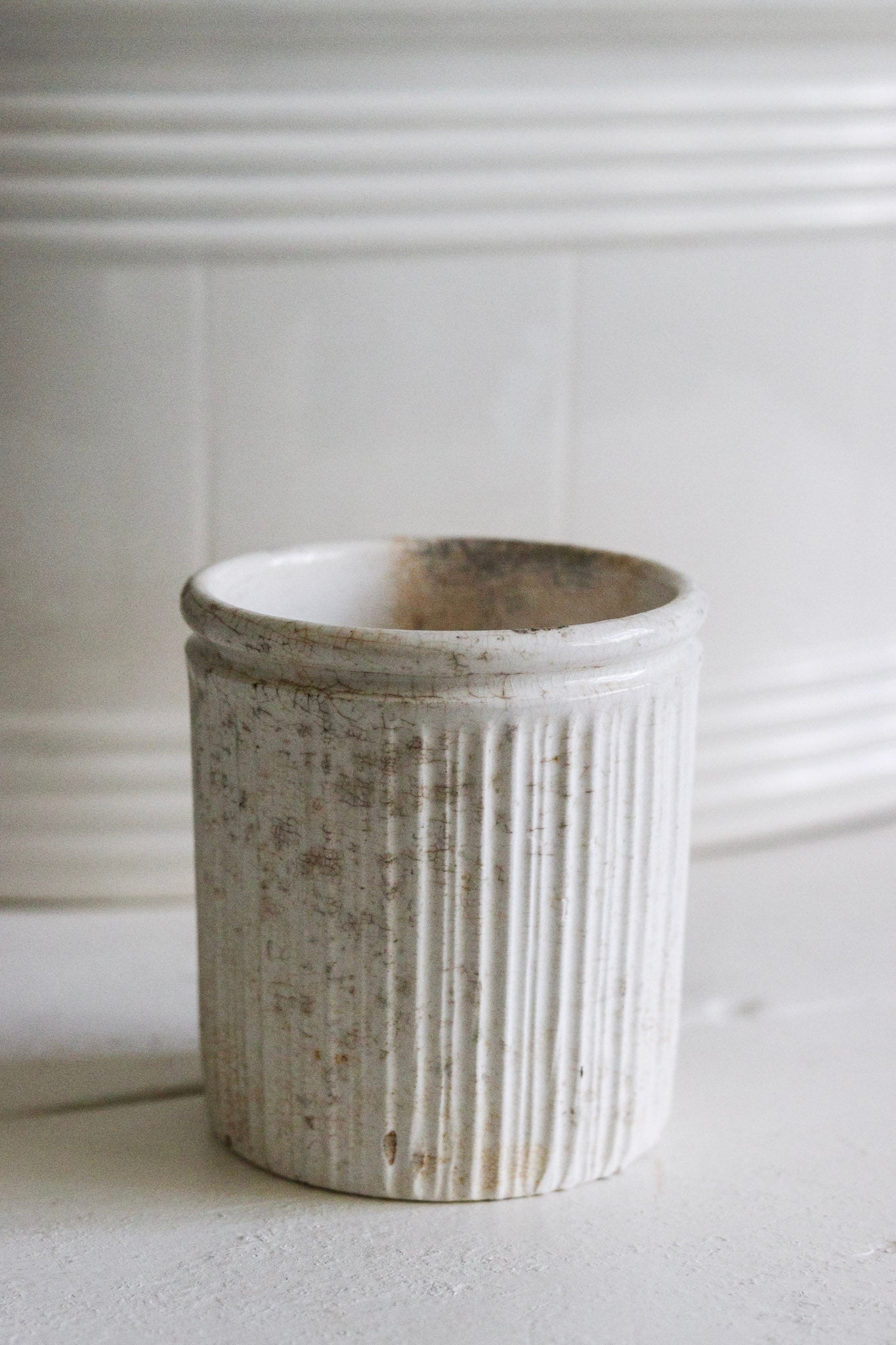 Antique English Maling Pot