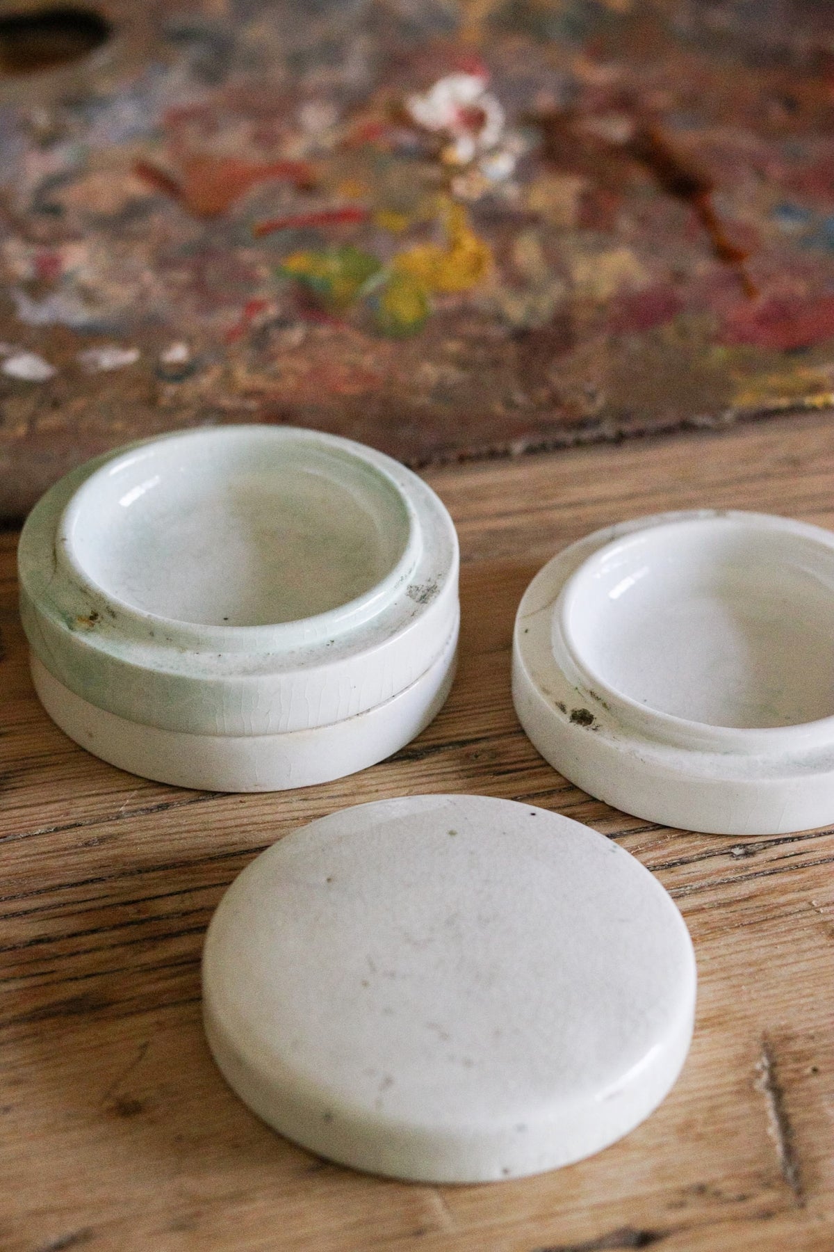 Vintage English Stacking Paint Palette Set