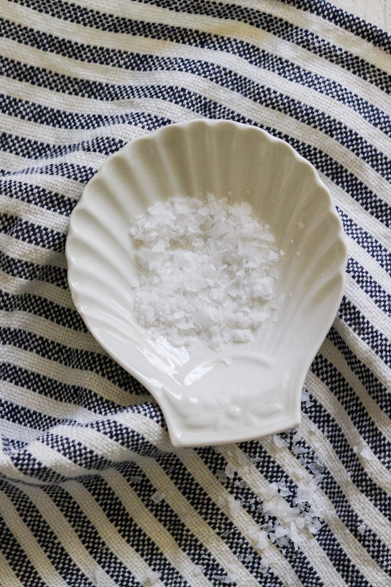 Vintage French Shell Dish No.3