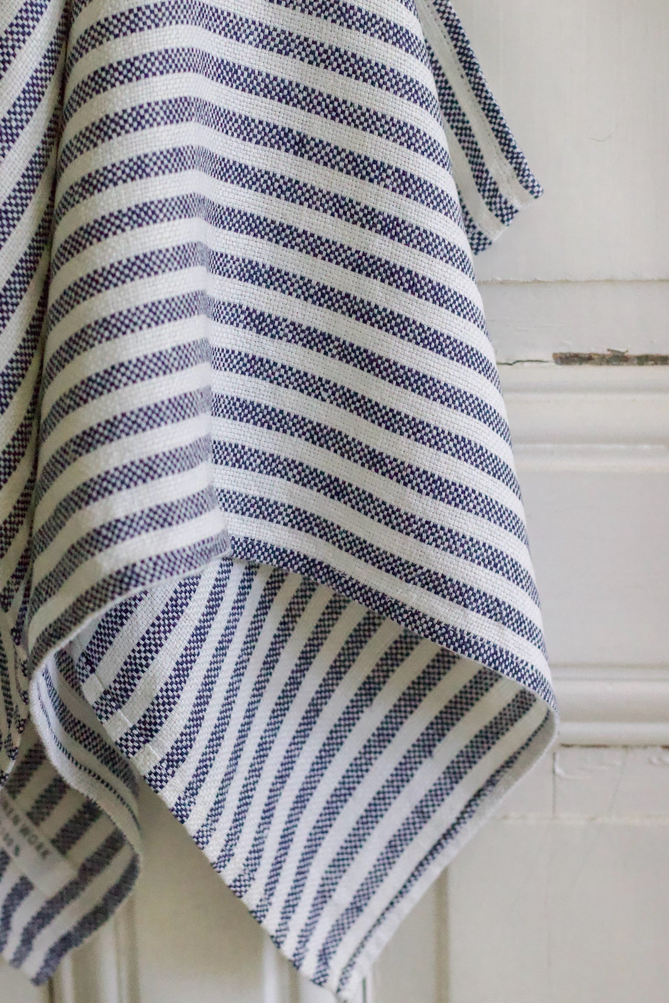 Linen Chambray Hand Towel - Blue Stripe