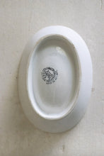 Load image into Gallery viewer, Antique Dutch Ironstone Mold
